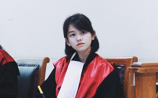 Nữ sinh 2 năm trước gây bão khi ngồi ghế thẩm phán với gương mặt non nớt: Tốt nghiệp trường danh giá, nhan sắc hiện tại gây bất ngờ!