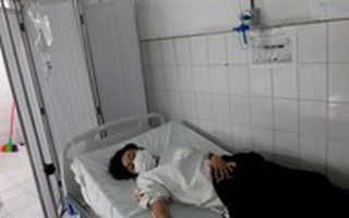 Tin mới vụ "nữ giáo viên uống thuốc tự tử trước mặt hiệu trưởng" ở TP.HCM