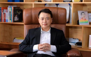 Shark Bình lên tiếng sau khi đồng coin "cưng" bị ném đá: Đám "người Crypto xấu xí" nếu ĐÀNG HOÀNG và QUÂN TỬ hãy bước ra ánh sáng để giải quyết tay đôi với Shark