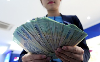 Ngân hàng đầu tiên chi thưởng Tết dương lịch