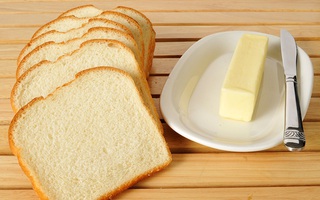 Những sai lầm thường gặp khi ăn bánh mì khiến bạn không thể giảm cân