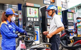 Xả Quỹ Bình ổn, giá xăng dầu vẫn ồ ạt tăng mạnh
