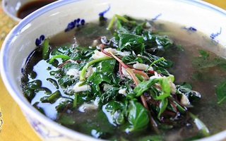 Loại rau dại đắt gấp 2-3 lần rau sạch, Châu Âu, Trung Quốc tôn là "rau trường thọ" nhưng người Việt vẫn chưa biết dùng đúng cách