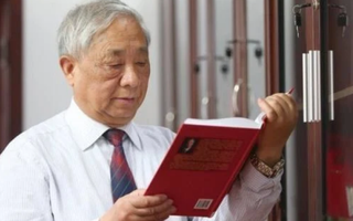 Từng mắc 2 bệnh ung thư, vị giáo sư 83 tuổi vẫn gây sốt vì sự hồng hào, khỏe khoắn, 20 năm chưa hề tái phát bệnh nhờ 3 bí quyết sống rất đáng học hỏi