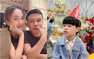 Vừa nằm cạnh nhau đã bị con trai hỏi "Bố mẹ định hôn nhau à", pha chữa cháy bá đạo của ông bố trẻ khiến ai cũng vỗ tay khen