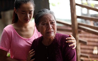NSƯT Lê Thiện - người bà trong loạt phim nổi tiếng Việt Nam bị ngã nứt xương, không đi lại được