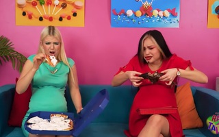 Bố mẹ đề phòng với 1 kênh Youtube nhảm nhí: Clip toàn nội dung độc hại, con trẻ xem nhiều có ngày sâu hết cả hàm răng!