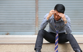 Lần đầu tới nhà bạn gái chơi, tôi không ngờ bị cô ấy "chơi cho một vố" đau điếng
