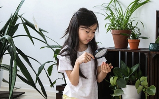 Đây là những dấu hiệu của một đứa trẻ có tài năng thiên phú, bố mẹ dạy đúng cách sẽ giúp tương lai con rạng rỡ