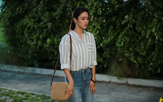 Thấy tôi rời khỏi nhà với 2 bàn tay trắng, bố chồng nhờ cầm vứt hộ túi rác, thứ bên trong làm tôi ứa nước mắt