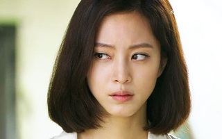 Thấy bố chồng thập thò ngoài cửa, tôi chạy ra thì giật mình khi ông dúi vội vào tay tôi một bọc nilon