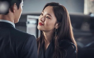 Bạn gái mới quen mời đi ăn 2 lần nhưng đều không trả tiền, tôi ngạc nhiên thắc mắc thì nhân viên ghé tai tiết lộ sự thật hoảng hồn