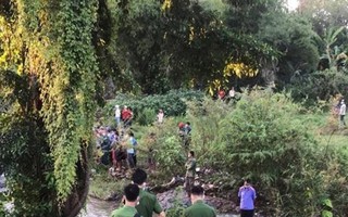 Phát hiện thi thể phụ nữ không mảnh vải che thân bên bờ suối