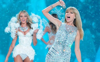 Taylor Swift tại Victoria's Secret năm xưa: 2 lần đều "chặt đẹp" dàn thiên thần, nhưng lại dấy lên nghi vấn nghỉ chơi với chị em thân thiết?