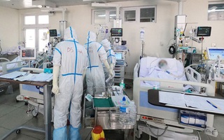 Cận cảnh níu lại sự sống cho bệnh nhân Covid-19 nặng ở Bệnh viện Chợ Rẫy