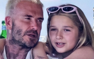 Cận cảnh gương mặt đáng yêu của công chúa Harper nhà David Beckham, càng lớn càng giống bố