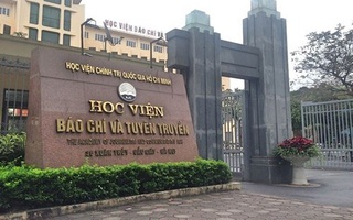 Học viện Báo chí và Tuyên truyền tạm dừng thi môn năng khiếu