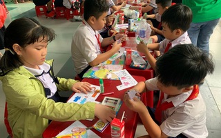 TP HCM: Khẩn trương vận chuyển SGK đến tận tay phụ huynh, học sinh