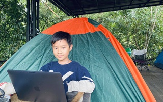 Lý Hải - Minh Hà cho con học online giữa vườn cây, nhà siêu giàu nhưng nghe nam ca sĩ tâm sự 1 điều mới thấy dạy con quá khéo