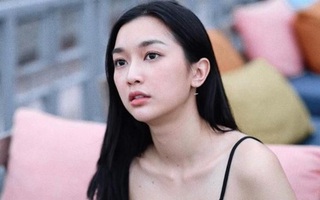 Từng ghét chị dâu vô cùng, thế mà một lần trông thấy chị ngủ gục bên giường mẹ, tôi lại cay khóe mắt
