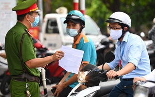 Hà Nội hỏa tốc siết chặt việc cấp và sử dụng Giấy đi đường, tăng cường kiểm soát tại các chốt