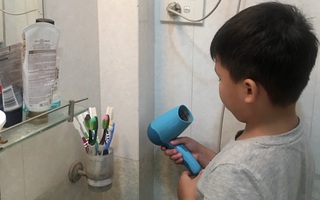 Từ vụ bé trai 10 tuổi ở Hà Nội giật điện chết thương tâm: Đây là những điều bố mẹ cần lưu ý để bảo vệ tính mạng con