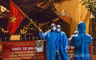 Hà Nội dỡ bỏ phong tỏa "ổ dịch" Thanh Xuân Trung, đón người dân về nhà sau hơn 1 tháng cách ly y tế