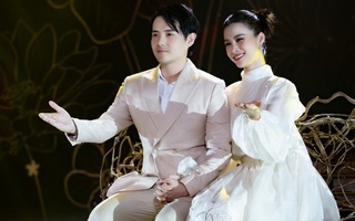 Lâu lắm rồi Đông Nhi mới song ca cùng Ông Cao Thắng, hai vợ chồng đẹp đôi hát tặng con gái khiến ai cũng ngưỡng mộ