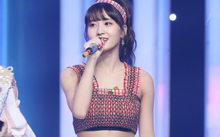 "Rần rần" tấm ảnh Momo (TWICE) mặc crop top: Có gì hot mà netizen thả đến 10 nghìn tim trong mấy phút