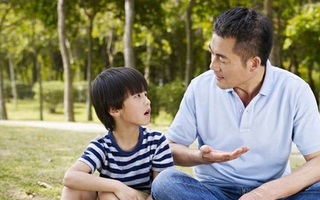Khi con xảy ra mâu thuẫn với bạn, cha mẹ khéo léo sẽ xử lý như sau