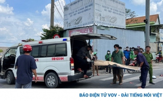 Xe tải vượt đèn đỏ tông liên hoàn khiến thai phụ tử vong