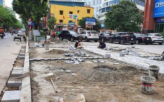 Hà Nội: Nhiều tuyến phố bị xới tung, người dân phiền toái