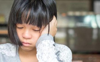 4 kiểu cha mẹ khiến con ngày càng mặc cảm, tự ti