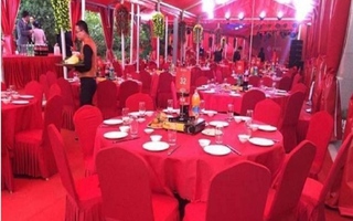 Cưới liên tục để kiếm phong bì, cô dâu đặt tiệc siêu đắt nhưng không ai đến dự