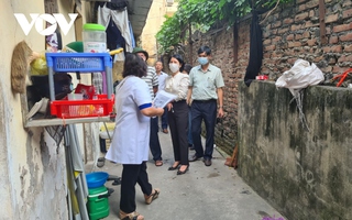 Người dân Hà Nội còn thờ ơ trước thềm đỉnh dịch sốt xuất huyết