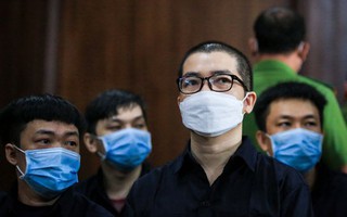 Xét xử cựu CEO Alibaba: Bí ẩn số tiền 13 tỉ đồng