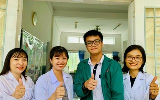 Học sinh chuyên Toán giành huy chương Olympic... Sinh học quốc tế