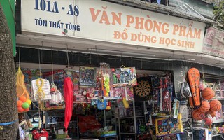 Đồ chơi độc hại 'tấn công' học sinh