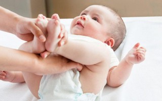 Những sai lầm khi sử dụng bỉm cho con ảnh hưởng đến sức khỏe của trẻ