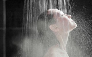Tắm mùa lạnh, cần lưu ý kỹ những điều sau kẻo đau đầu, đột tử