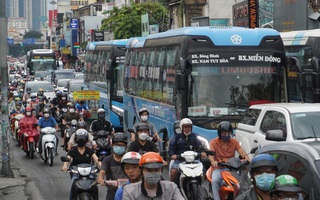 Từ đầu năm 2023, xe khách giường nằm có thể bị cấm vào trung tâm TP HCM