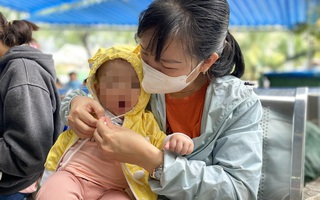 Đang đợt uống vitamin A liều cao, phụ huynh cần chú ý gì tránh trẻ bị quá liều?