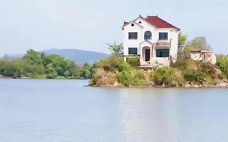 Chủ nhà ngoan cố không phá bỏ biệt thự dù được đền bù giá trên trời: Người trong cuộc hé lộ sự thật bên trong cơ ngơi 30 năm