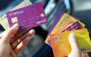 Thẻ ATM ngân hàng không dùng trong bao lâu thì bị khóa?