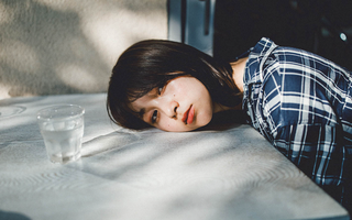 Chồng cứng đầu không nhận 10 tỷ của bố mẹ vợ, nghe anh nói lý do mà tôi "chết trân" tại chỗ