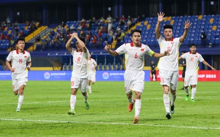 Dụng Quang Nho tỏa sáng, U23 Việt Nam thắng đậm Singapore 7-0
