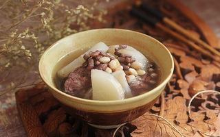 Loại củ này chúng ta toàn ăn sống, ai dè mang ra nấu canh lại ngọt ngon bất ngờ!