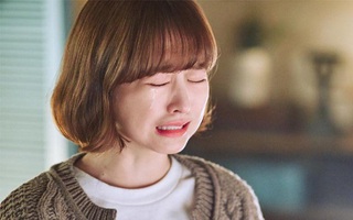 Chưa kết thúc với người cũ nhưng muốn yêu người mới, tôi mắc kẹt trong vũng lầy khi mẹ bạn trai tha thiết hỏi cưới