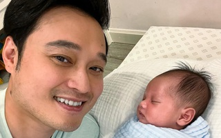 Quang Vinh bất ngờ khoe hình ảnh con trai vừa mới chào đời?
