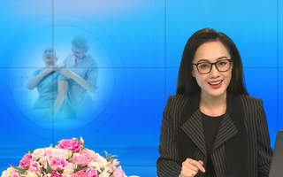Nhan sắc BTV Hoài Anh thách thức cả cam thường trên sóng livestream